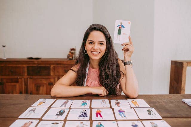 Active recall study technique with flashcards to boost memory retention